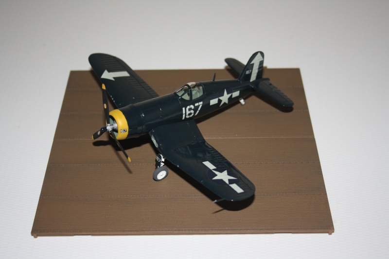 Curtiss Helldiver Academy + F4U Corsair Hasegawa Corsai10