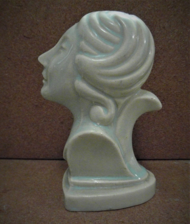 Art Deco woman' bust Sam_0510