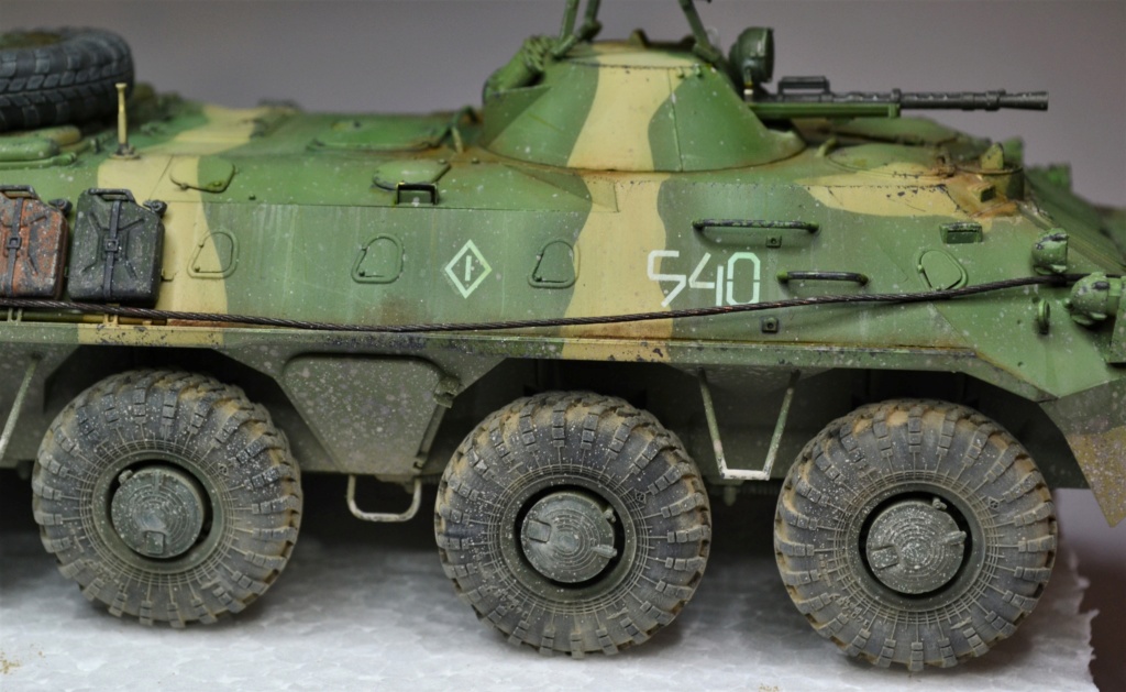 BTR 70 1/35 TRUMPETER . Bvb10