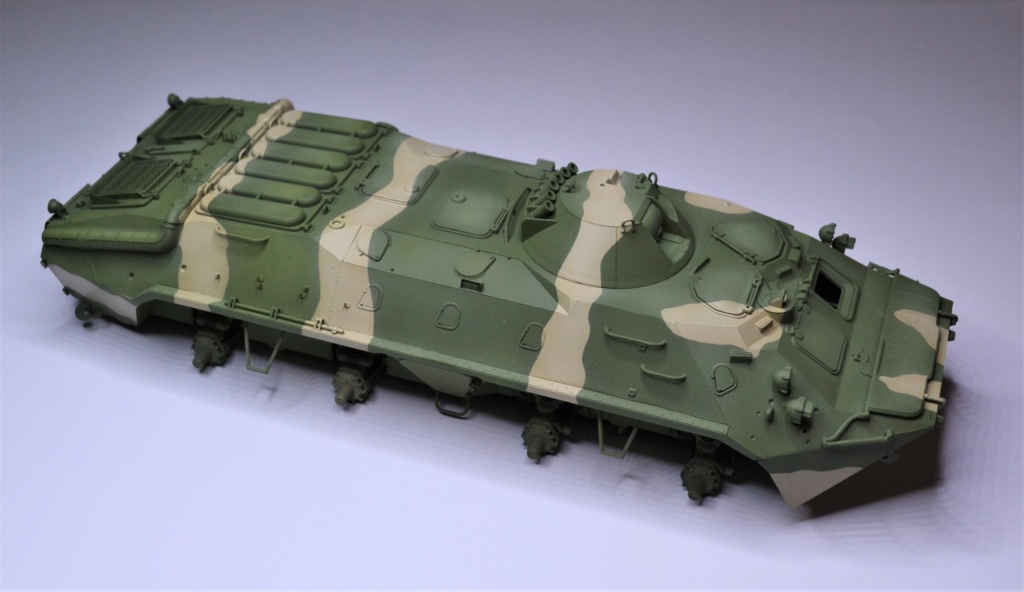 BTR 70 1/35 TRUMPETER . Dsc_0270
