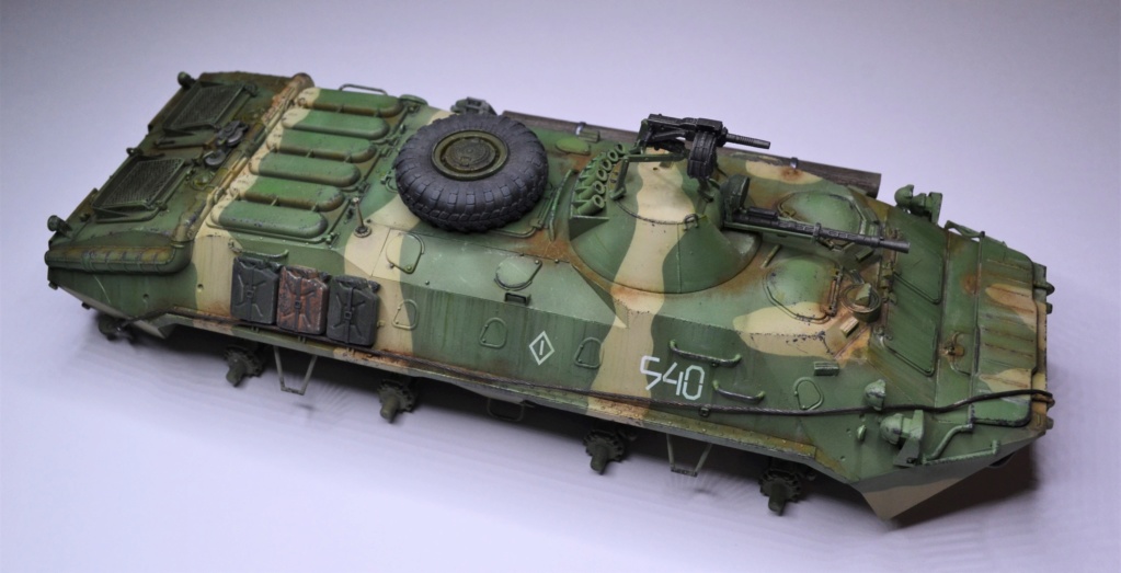 BTR 70 1/35 TRUMPETER . Dsc_0362