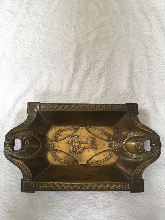 ID help please for brass tray/dish with classical theme.... 1c214810