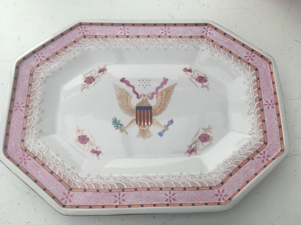 Chinese export porcelain or repro? USA Great Seal with eagle and shield   3eea7d10