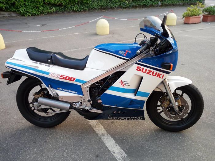 Suzuki RGV Gamma
