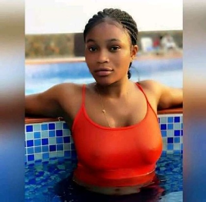 SCAMMER WITH PHOTOS OF AKOSUA SIKA 1035