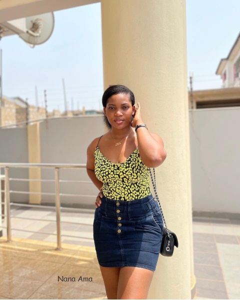 Scammer With Photos of Nana Ama _kwansimah 11386