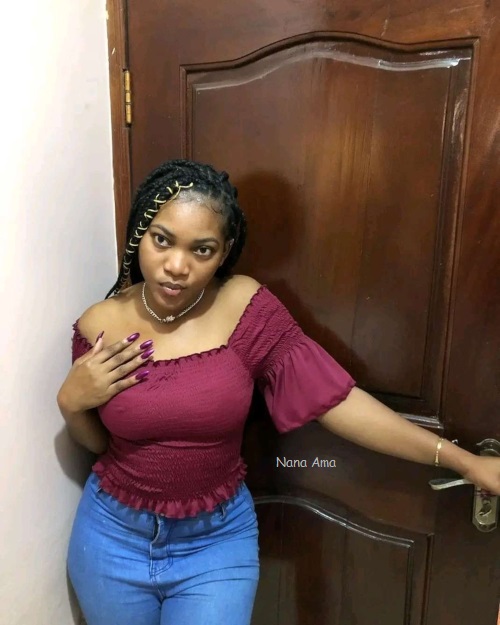 Scammer With Photos of Nana Ama _kwansimah 1903