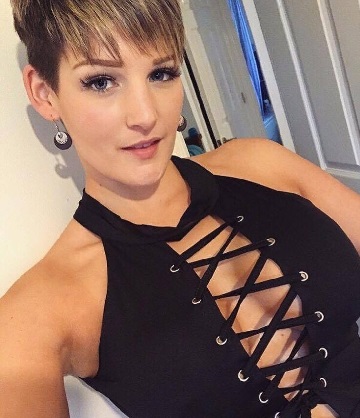 Scammer With Photos Of British Adult Model Hannah 1b261