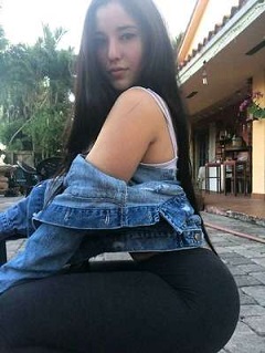 Scammer With Photos Of Angie Varona 1c15