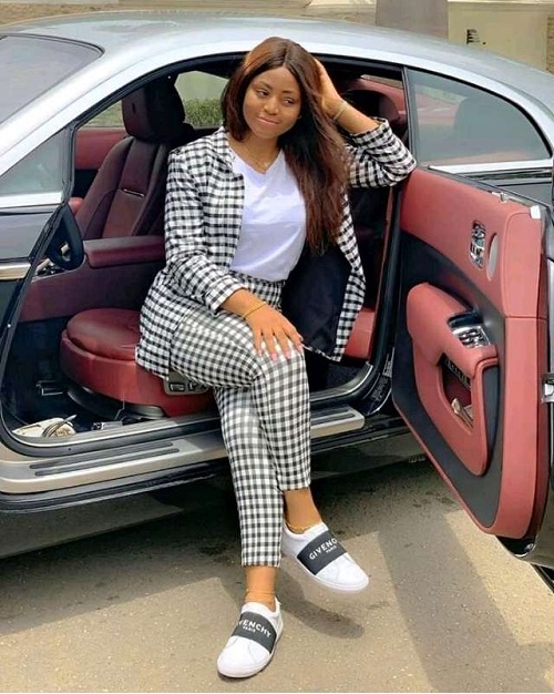 Scammer With Photos Of Actress Regina Daniels 1j189