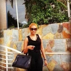 SCAMMER WITH PHOTOS OF JULIET IBRAHIM 1l11