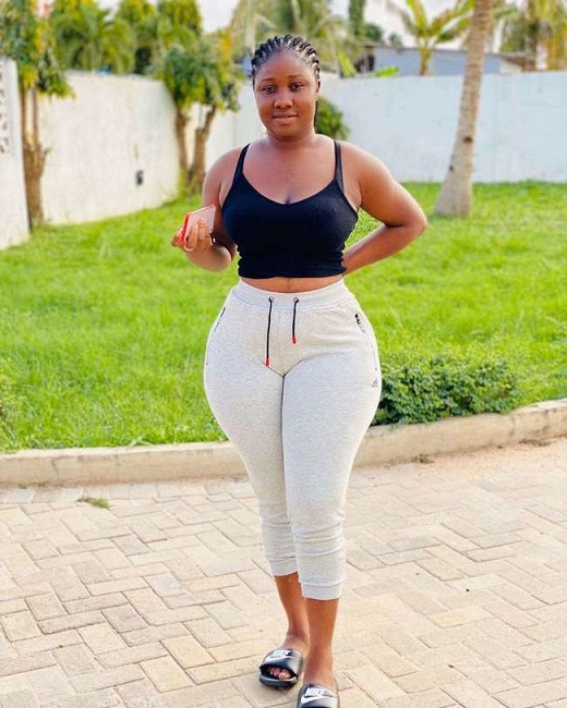 Scammer With Photos Of Theresa Obeng aka Mummy Favorite gal (Instagram) 32193