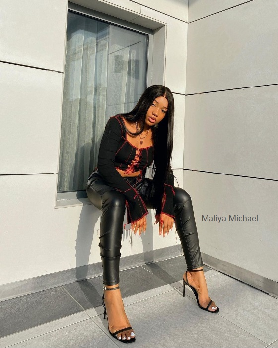 Scammer With Photos of Maliya Michael 39348