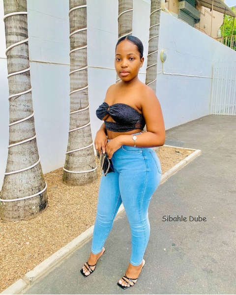 Scammer With Photos of Sibahle Dube 42023