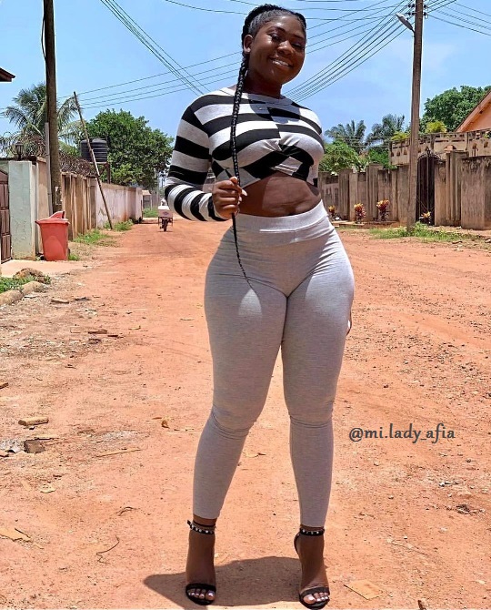 Scammer With Photos Of  mi.lady afia (Insta) - Page 2 42375