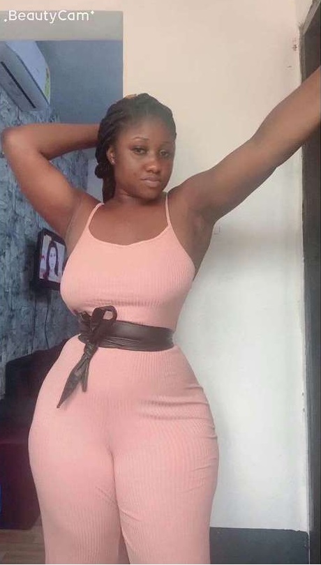 Scammer With Photos Of Theresa Obeng aka Mummy Favorite gal (Instagram) 4239