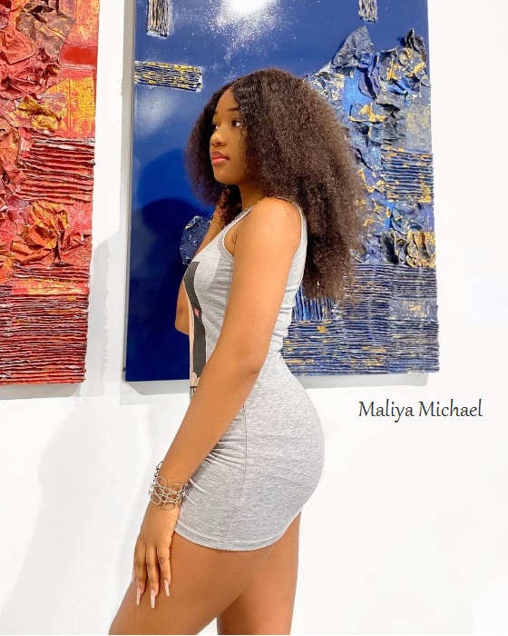 Scammer With Photos of Maliya Michael 43197