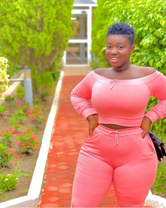 Scammer With Photos of Female Police Officer Ama Serwaa Dufie 4941