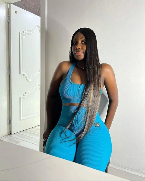 Scammer With Photos Of Nigerian Model Precious Mumy 51740
