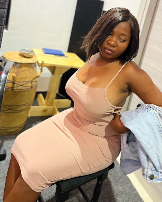 Scammer With Photos Of Akua Saucy 67148