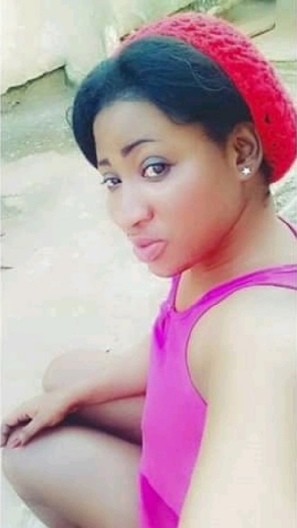 Scammer With Photos Of Akua Pretty Rock 7135
