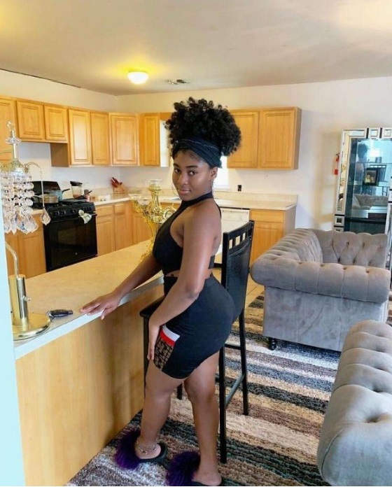 Scammer With Photos Of Sandra Esinam 9416