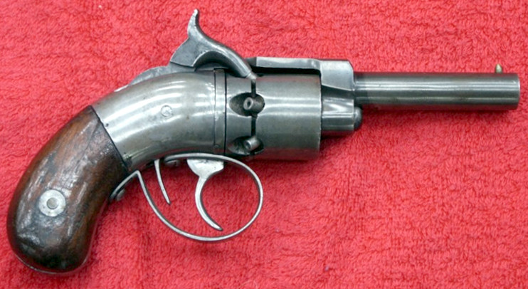 REVOLVERS RARES A PERCUSSION US Warner10