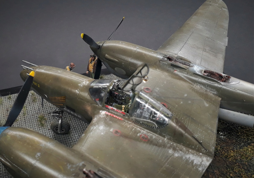 [VITRINE "Voler c'est mieux en double"]  P-38 F/G Lightning - Tamiya - 1/48  20210434