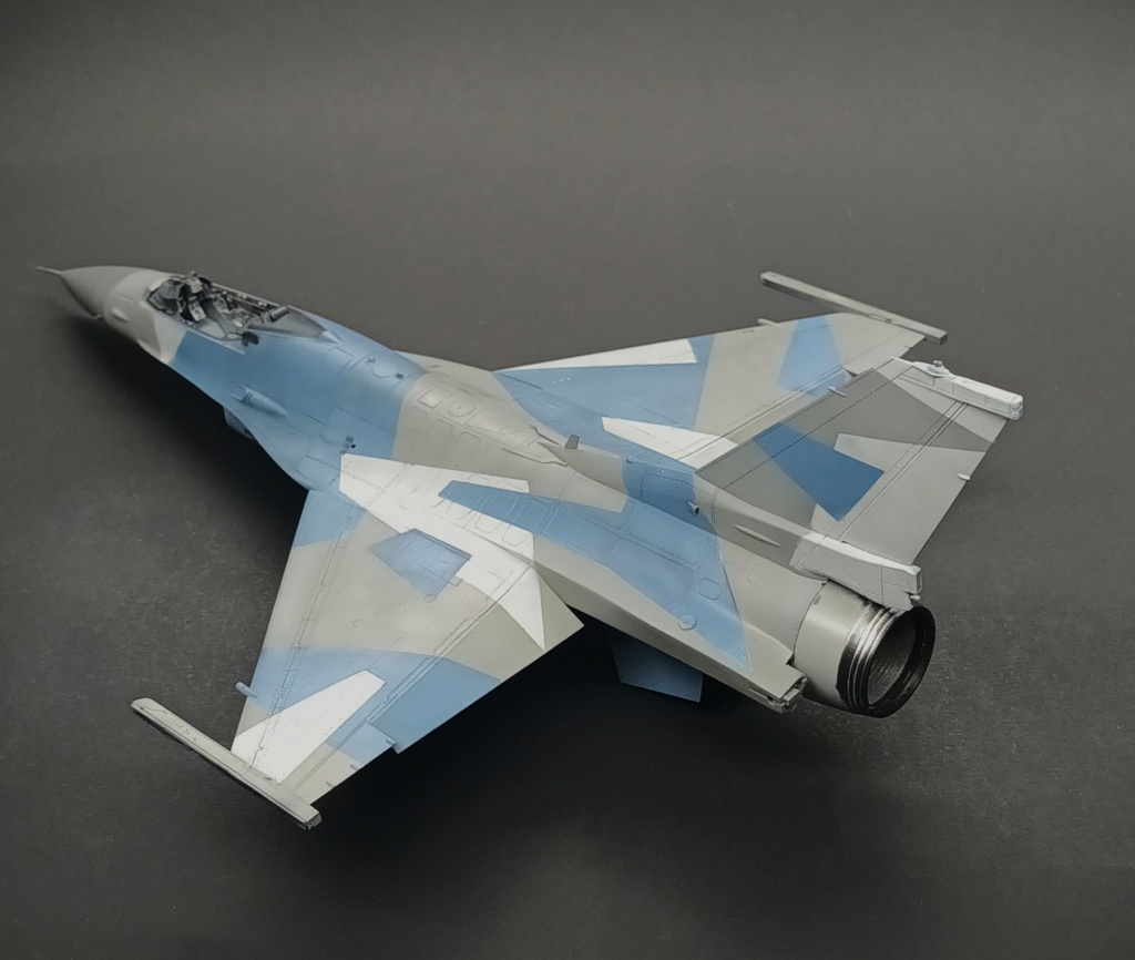 [Kinetic] 1/48  - McDonnell F/A-18A+ Hornet- VFC 12   / Double  [Tamiya] General Dynamics F-16C Fighting Falcon - 64th AGRS  1/48  - Aggressor - Page 3 20240215