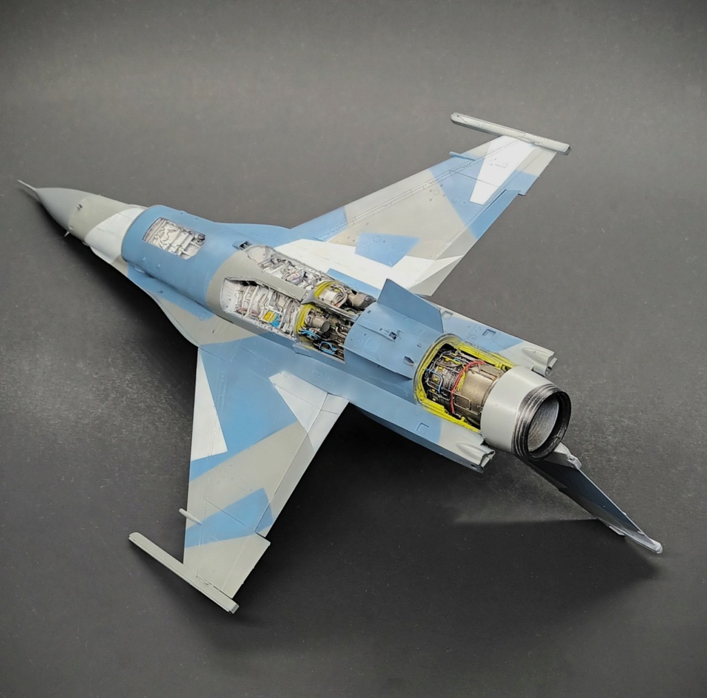[Kinetic] 1/48  - McDonnell F/A-18A+ Hornet- VFC 12   / Double  [Tamiya] General Dynamics F-16C Fighting Falcon - 64th AGRS  1/48  - Aggressor - Page 3 20240216