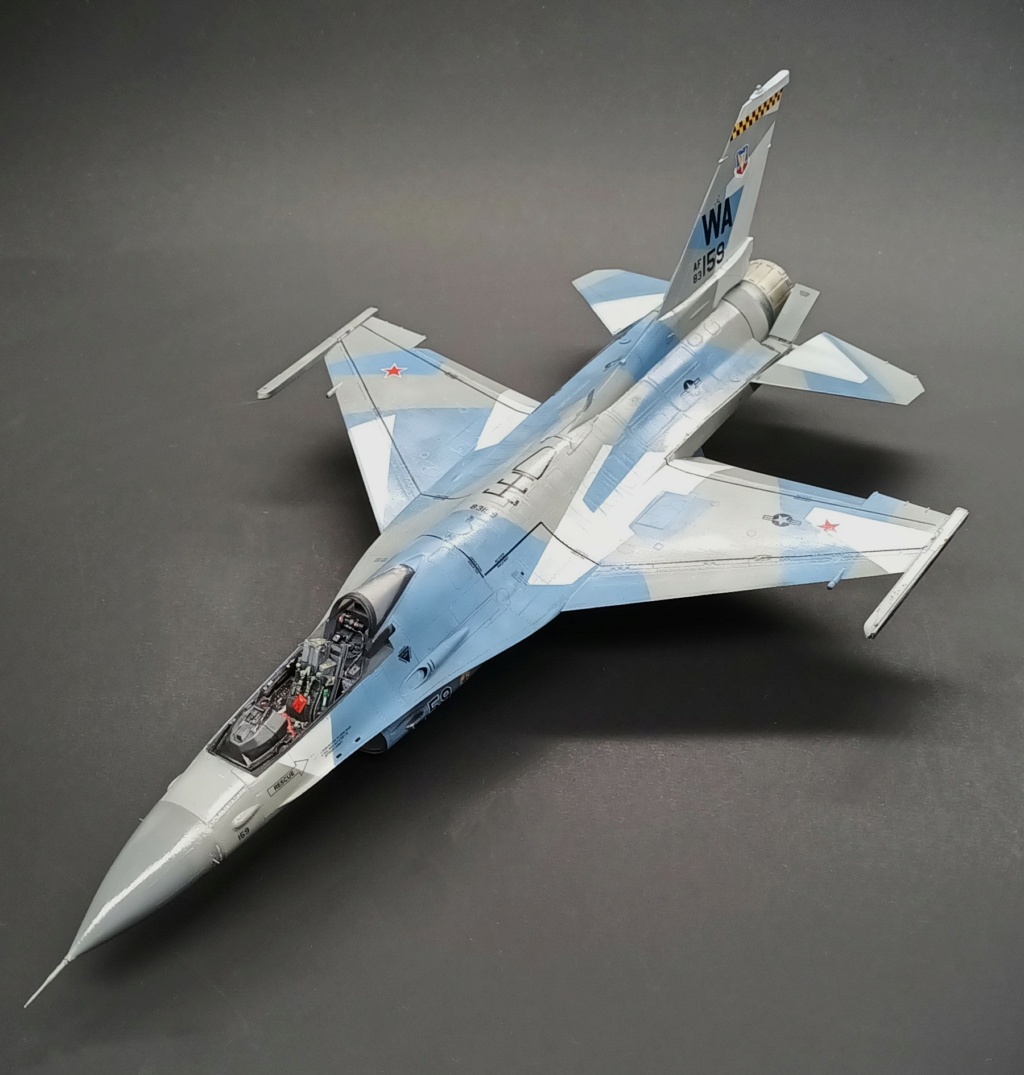 [Kinetic] 1/48  - McDonnell F/A-18A+ Hornet- VFC 12   / Double  [Tamiya] General Dynamics F-16C Fighting Falcon - 64th AGRS  1/48  - Aggressor - Page 4 20240218