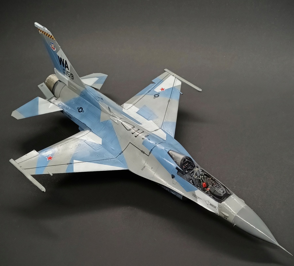 [Kinetic] 1/48  - McDonnell F/A-18A+ Hornet- VFC 12   / Double  [Tamiya] General Dynamics F-16C Fighting Falcon - 64th AGRS  1/48  - Aggressor - Page 4 20240219