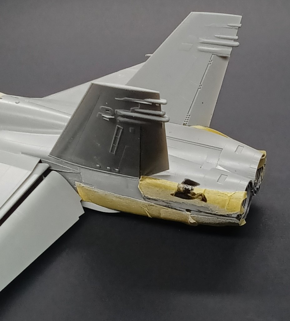 [Kinetic] 1/48  - McDonnell F/A-18A+ Hornet- VFC 12   / Double  [Tamiya] General Dynamics F-16C Fighting Falcon - 64th AGRS  1/48  - Aggressor - Page 4 20240231