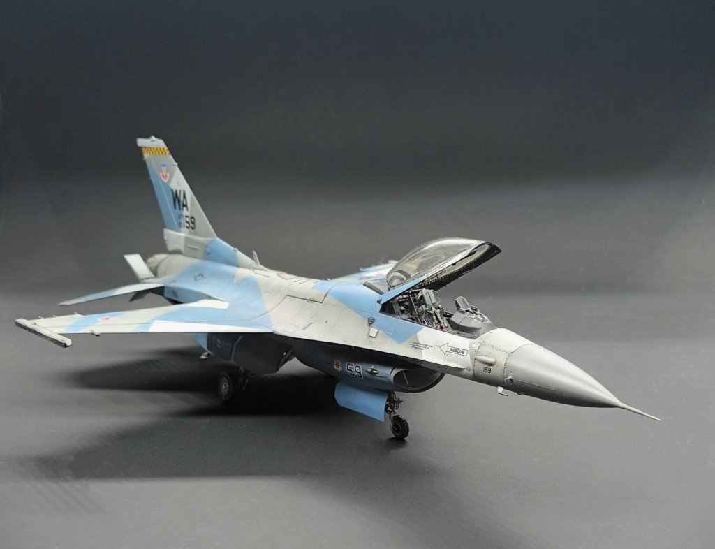 [Kinetic] 1/48  - McDonnell F/A-18A+ Hornet- VFC 12   / Double  [Tamiya] General Dynamics F-16C Fighting Falcon - 64th AGRS  1/48  - Aggressor - Page 5 20240326