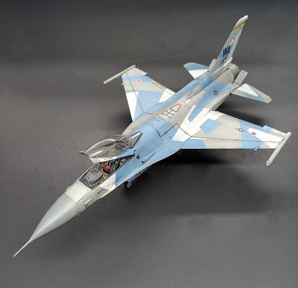 [Tamiya] General Dynamics F-16C Fighting Falcon - 64th AGRS  (Aggressor)  1/48 20240330