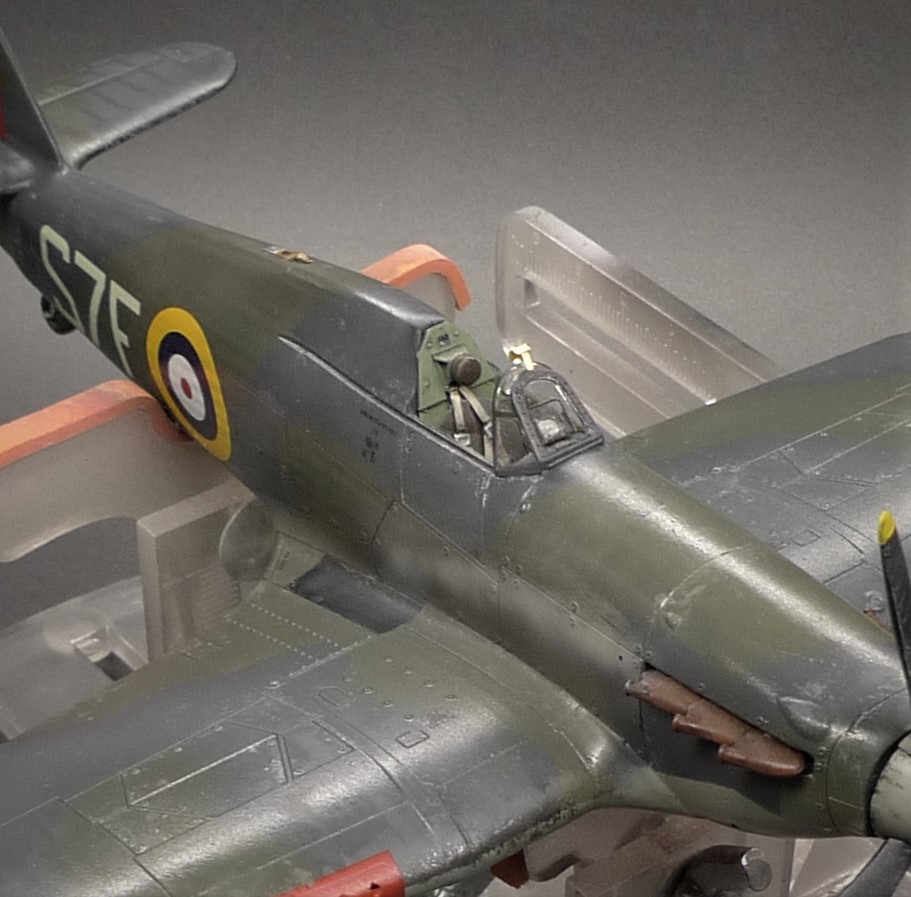  [GB OURSIN VORACE] Sea Hurricane airfix 1/48 - Page 6 L1100544