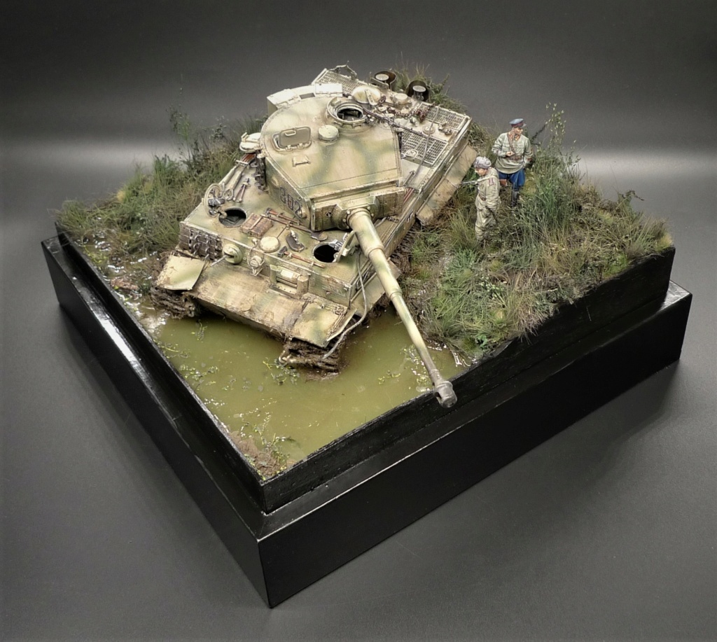  "Болотная охота" - Région de Pskov - Printemps 1944 -Tigre 1 - Dragon - Evolution miniatures - 1:35 L1110027