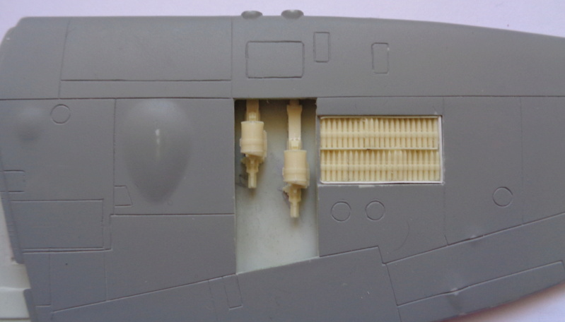 Spitfire Mk.22/24 (Revell 1/32°) par TENEZE Alain - Page 2 Dsc04738