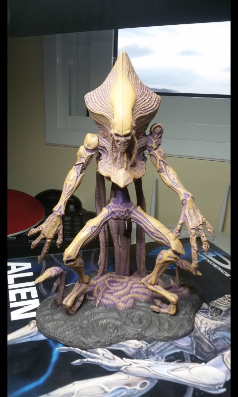 Figura Alien Exoesqueleto de iD4 1311
