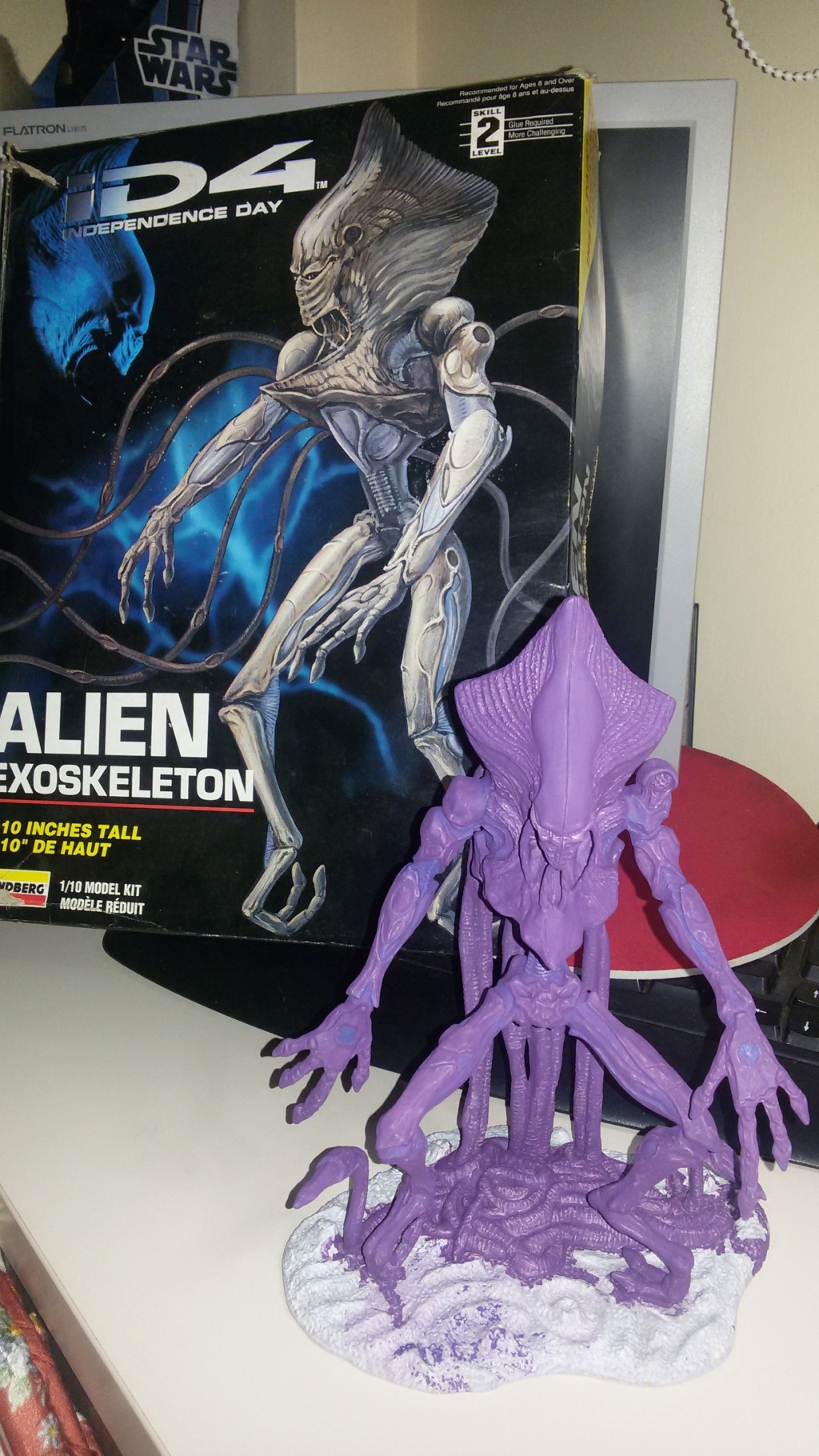 Figura Alien Exoesqueleto de iD4 610