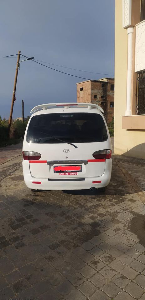  Hyundai H1 باص هيونداي H1 موديل 2001 لون ابيض ماتور سولار جديد اجنص 27123410