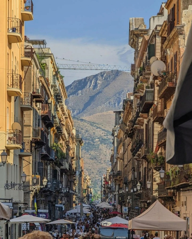 Красивая архитектура Палермо, Сицилия, Италия  Фото: guigurui Phot1459