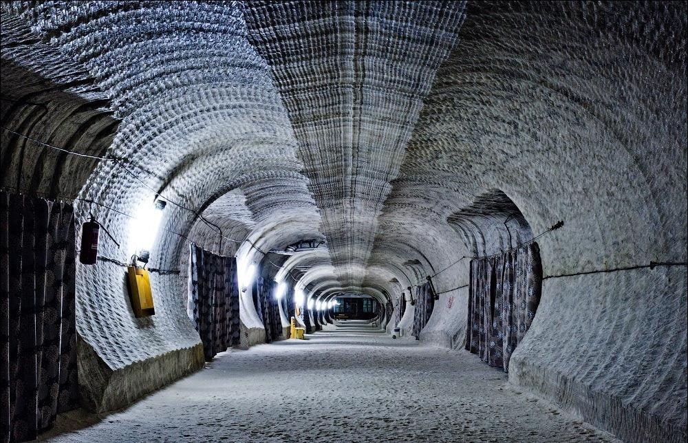 Подземный город, полностью высеченный из соли. Photo_80