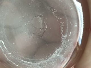 Help with signature on glass bottle  Img20104