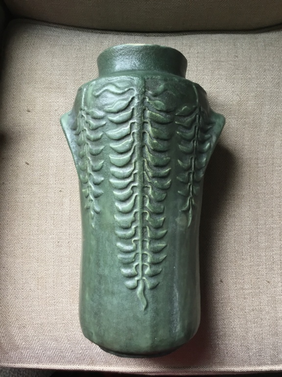 Help identifying maker, US Art Pottery vase F86f8310