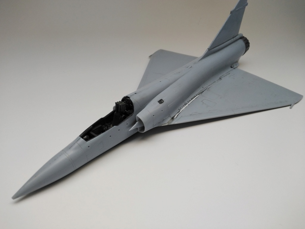 [Heller] 1/48 - Dassault Mirage 2000C  Img_2043