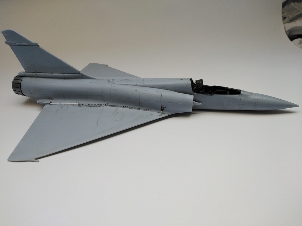 [Heller] 1/48 - Dassault Mirage 2000C  Img_2045