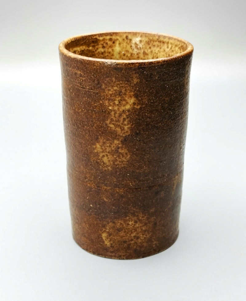 Stoneware Cylinder Vase Identification, JL mark?  Img20225