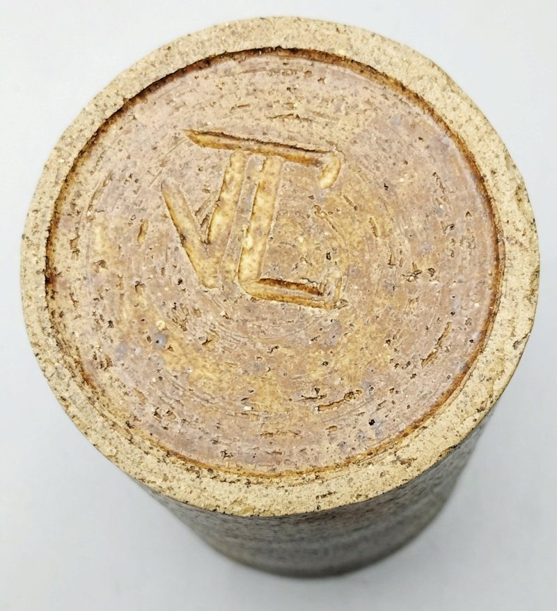 Stoneware Cylinder Vase Identification, JL mark?  Img20226