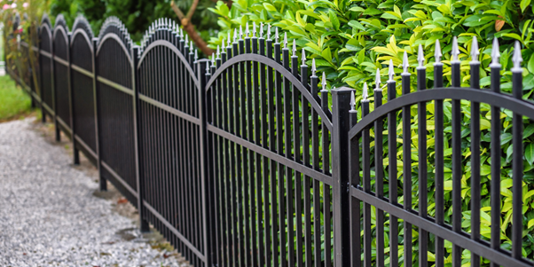 Top Fence Design Trends for Modern Homes Top_fe10